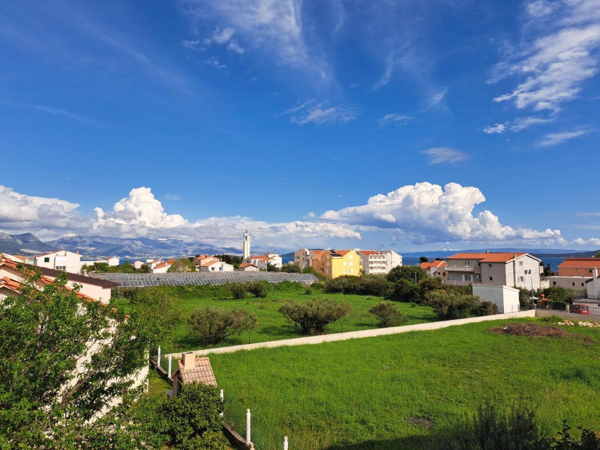 Apartment Penic Kaštela Екстериор снимка