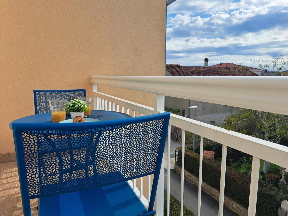 Apartment Penic Kaštela Екстериор снимка