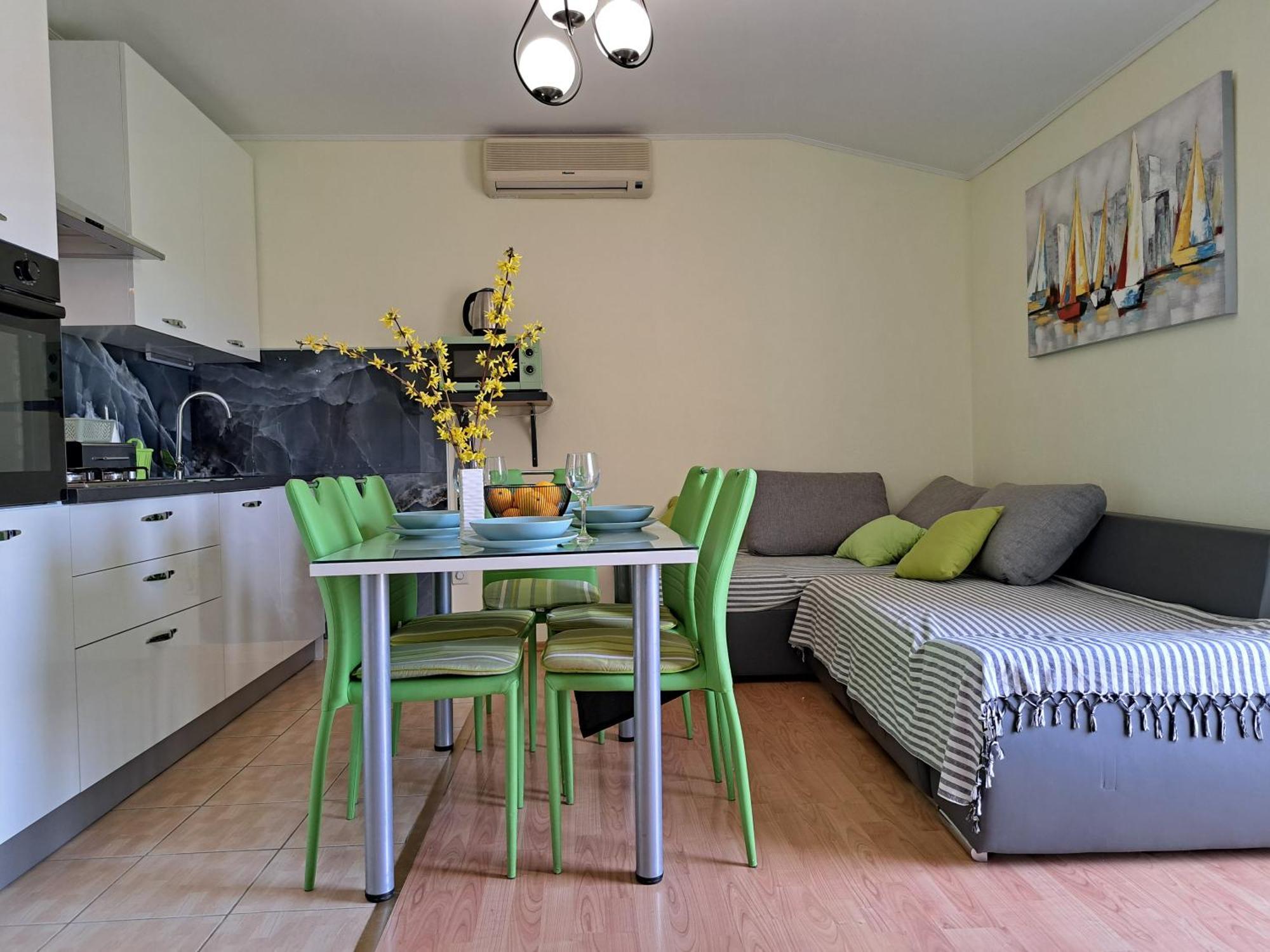 Apartment Penic Kaštela Екстериор снимка