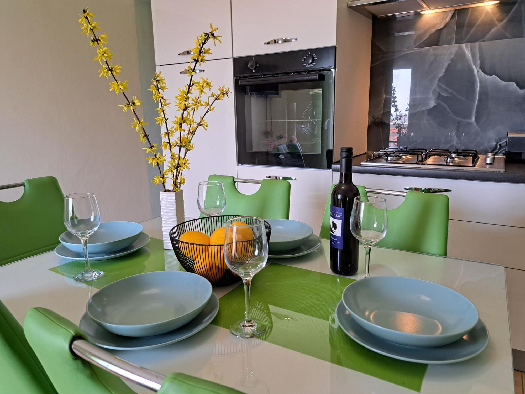 Apartment Penic Kaštela Екстериор снимка